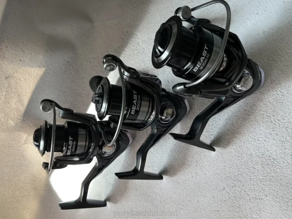 Котушка Select Beast 2000M 5+1BB 5.2:1 для спінінгової риболовлі