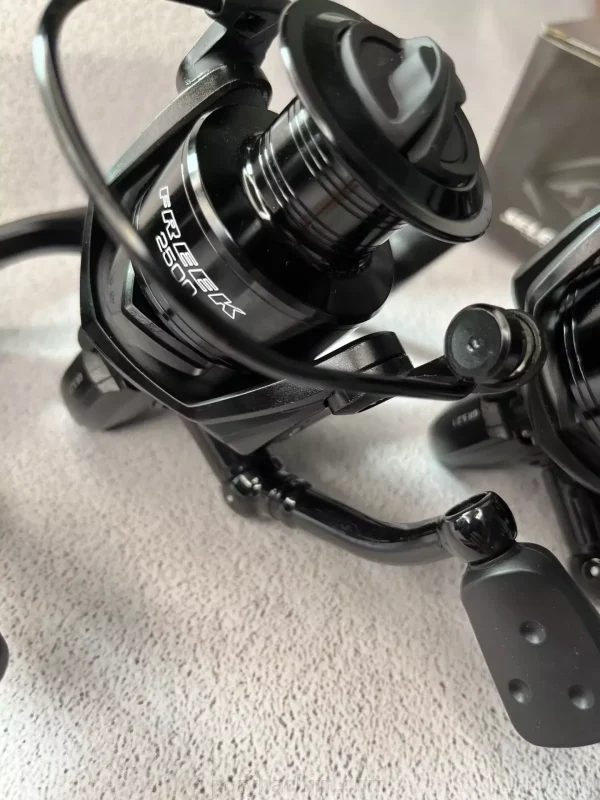 котушка Select Freek 2000 3+1BB